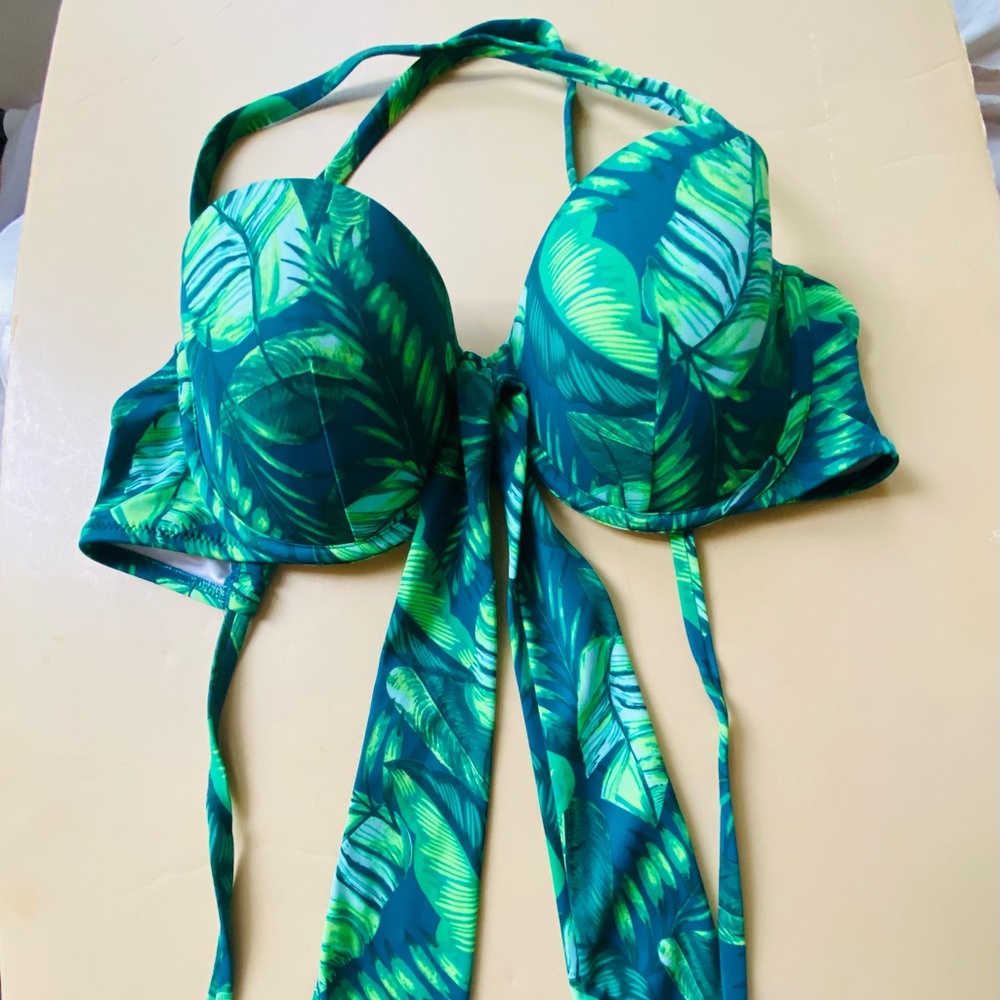 Shade & Shore Swimsuit Top Tropical Palm